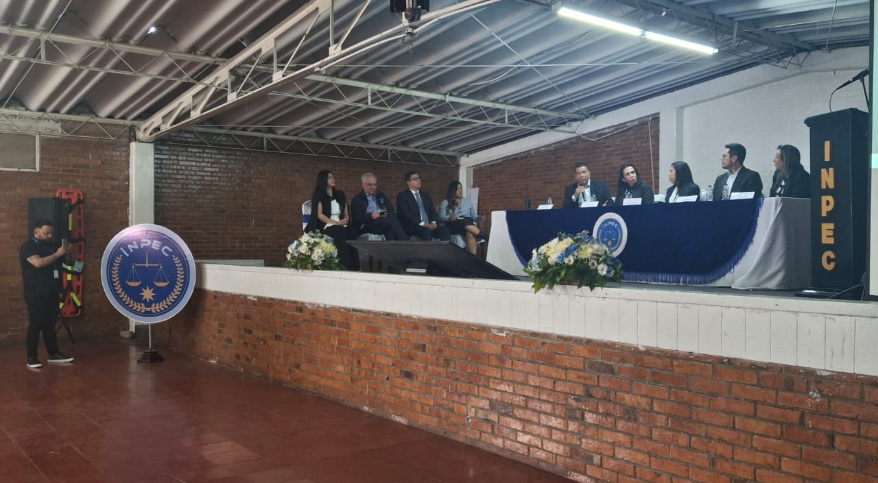 Presentación por parte del Director del COBOG de las ventajas de contar con la red hospitalaria a servicio de la población penada. 