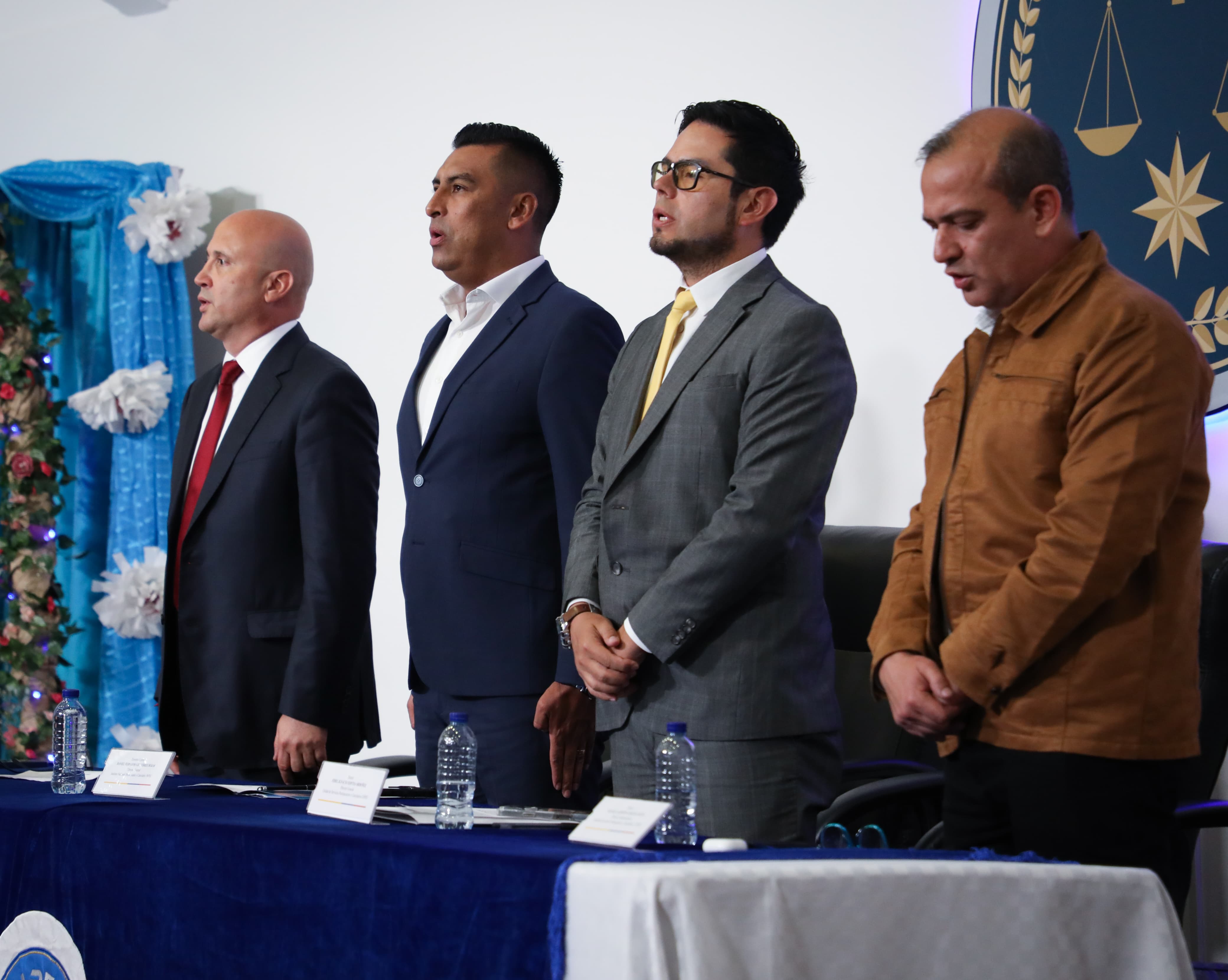 El Director General del INPEC Teniente Coronel Daniel Fernando Gutiérrez Rojas, el Director de la Unidad de Servicios Penitenciarios y Carcelarios –USPEC- Fidel Ignacio Espitia Ordóñez, dieron apertura a la Segunda Feria Ambiental El Director General del INPEC Teniente Coronel Daniel Fernando Gutiérrez Rojas, el Director de la Unidad de Servicios Penitenciarios y Carcelarios –USPEC- Fidel Ignacio Espitia Ordóñez, dieron apertura a la Segunda Feria Ambiental